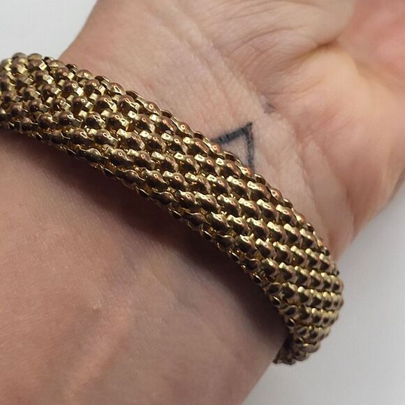 Vintage 80s Gold tone Metal Mesh Bracelet 8in - Picture 3 of 4